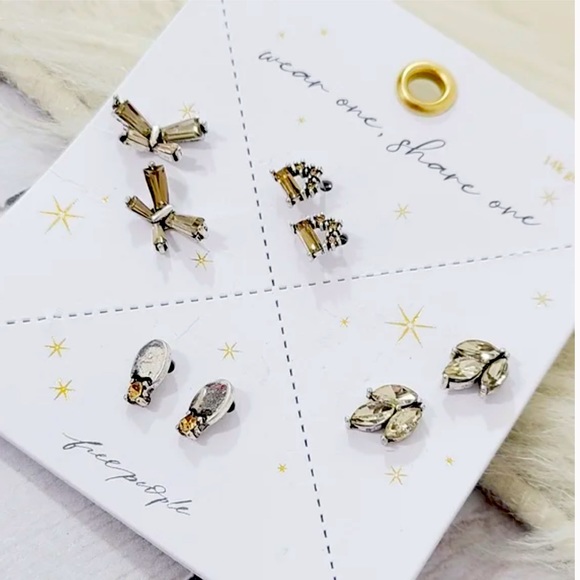Free People Jewelry - Free People True Love Studs